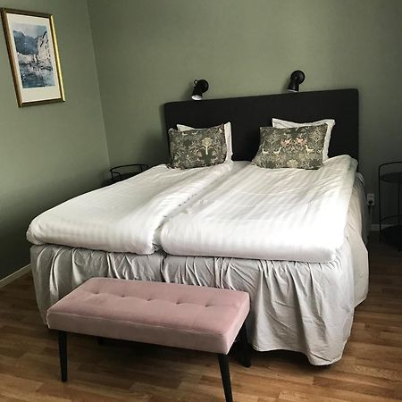 Vandrarhemmet Oestergatan Skovde Bagian luar foto