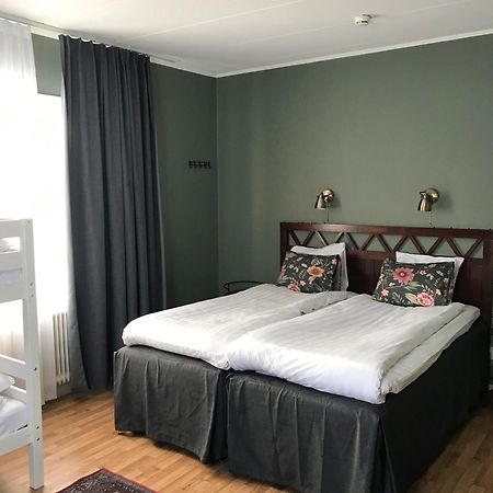 Vandrarhemmet Oestergatan Skovde Bagian luar foto