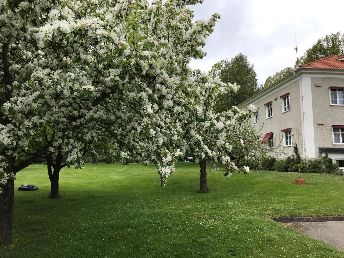 Vandrarhemmet Oestergatan Skovde Bagian luar foto